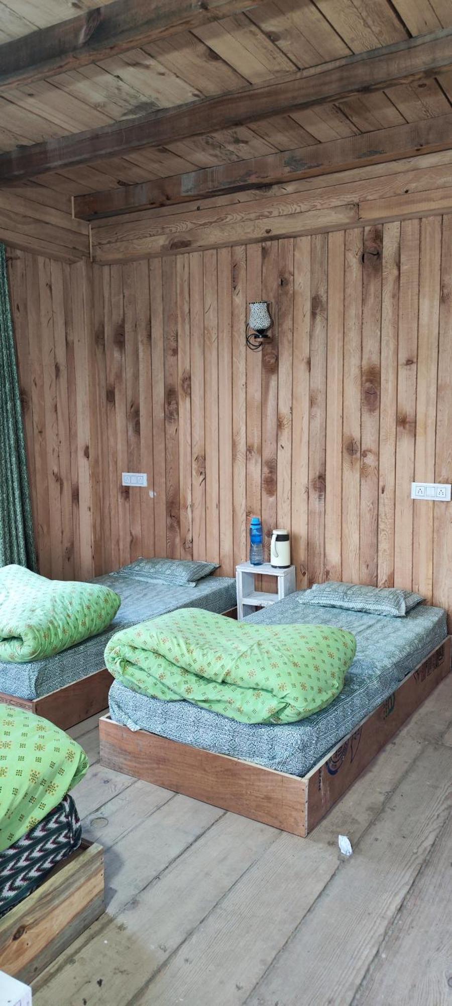 Sukun Hostel Sainj ภายนอก รูปภาพ
